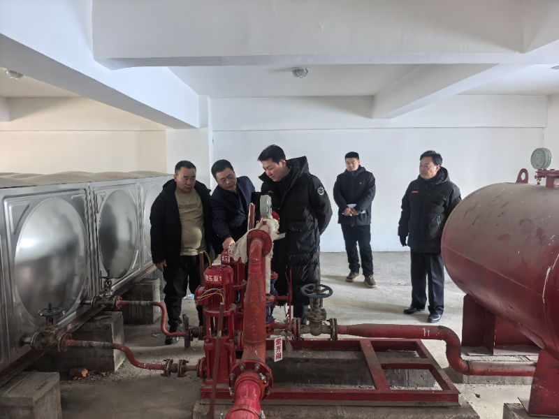 张院长检查4(1).jpg